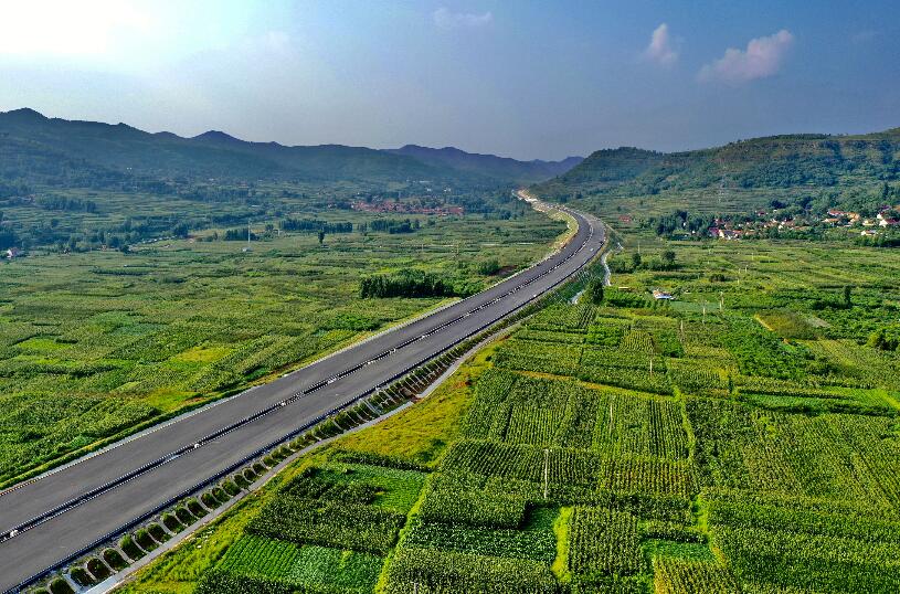 全国首条零碳智慧高速公路建成通车